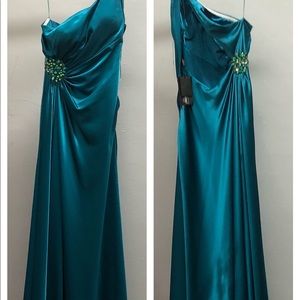 La Femme formal prom dress aqua 10